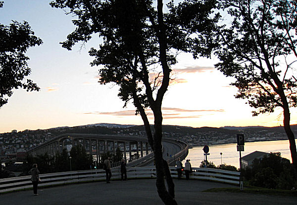 Utsikt ver Troms bro