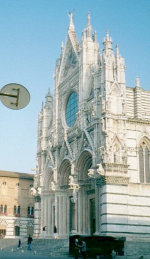 Siena3.jpg (32496 bytes)